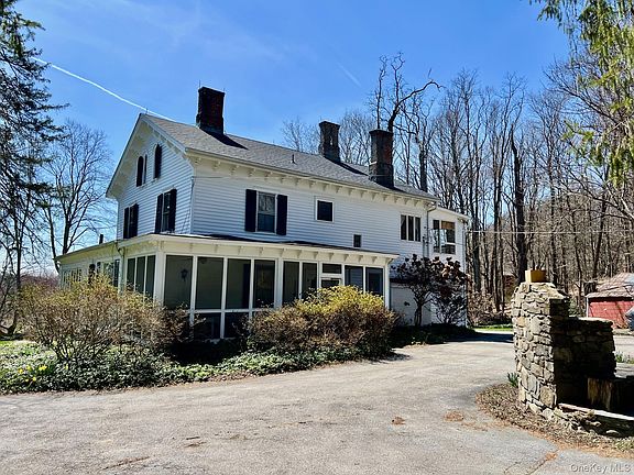 3rd image of 819 Van Wagner Road