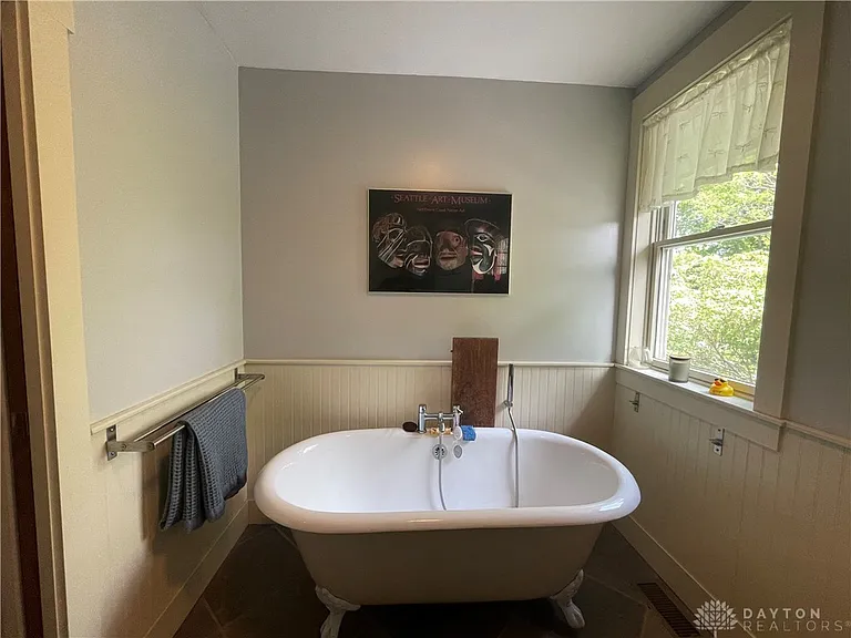 113 Marshall St — Photo 24