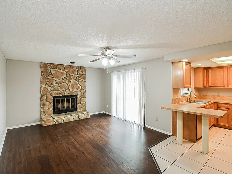 2921 Andy Ct — Photo 8