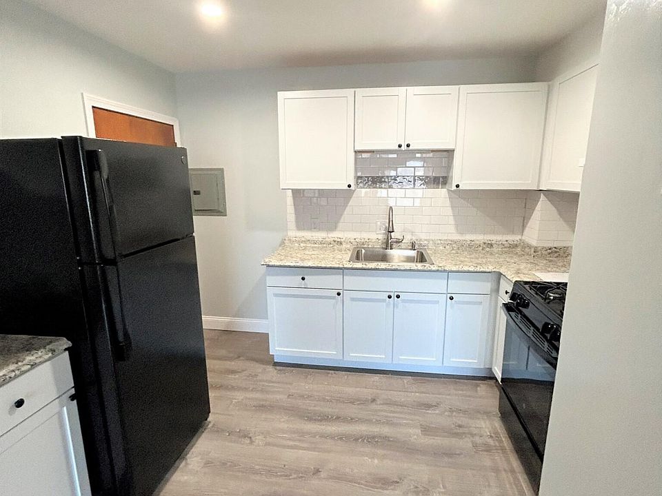 1st image of 580 Bridge St #9Z