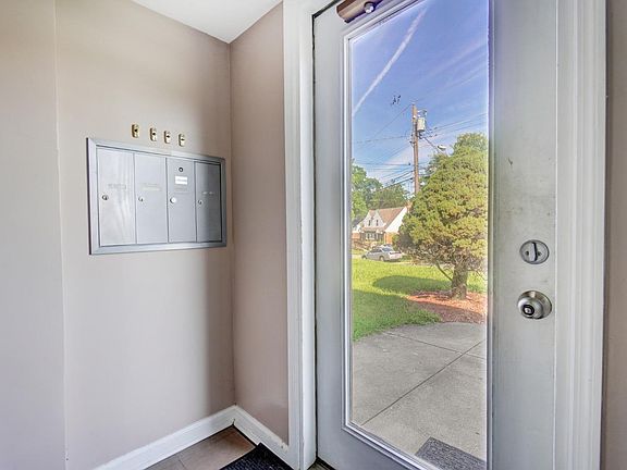 3rd image of 4911 Heuwerth Ave