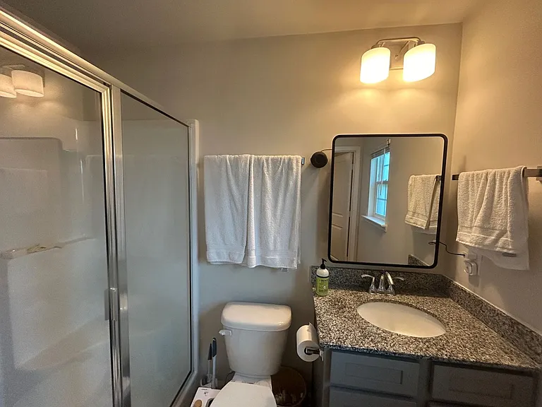 417 Middlebury Ln — Photo 14