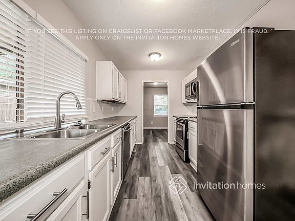 5th image of 2709 Clover Valley Dr