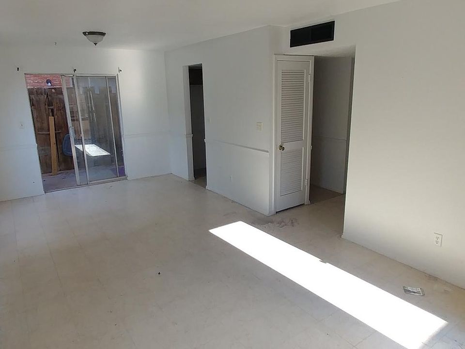 1st image of 10541 Gran Cima Ln #1