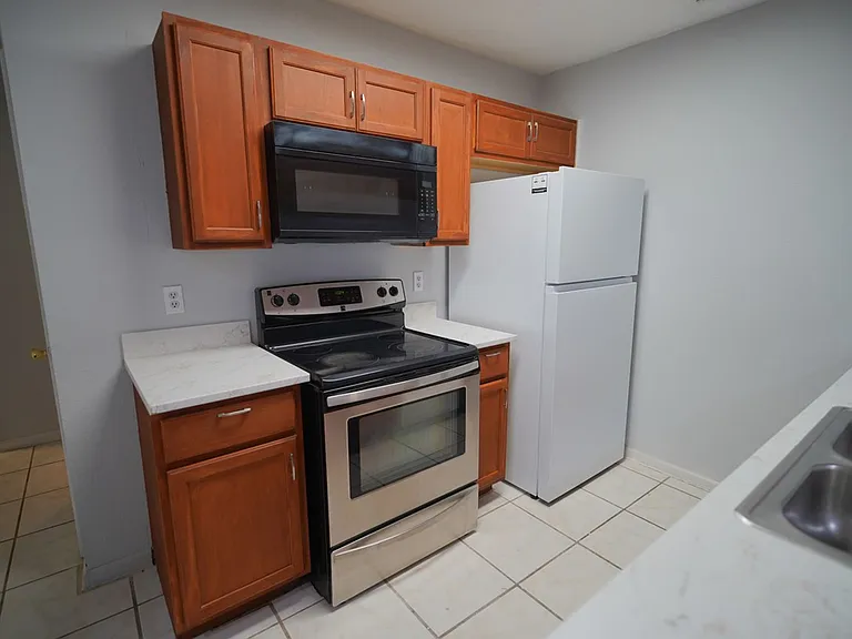 2648 Tess Cir — Photo 8
