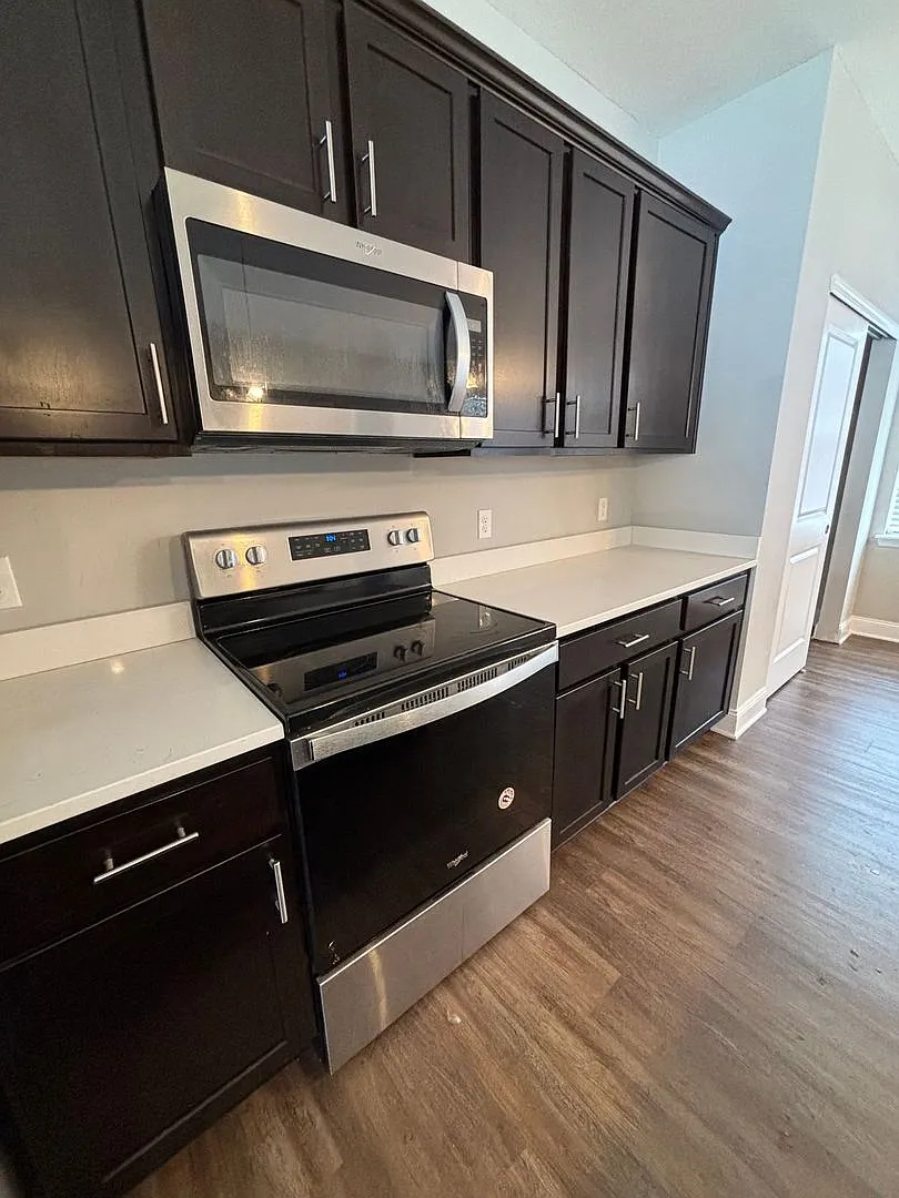Beautiful 2 Bedroom Townhome in Washington County! — Photo 3