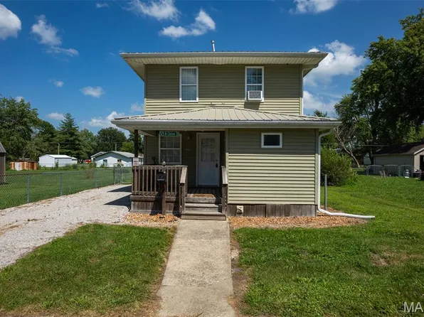 525 N Chiles St, Carlinville, IL 62626