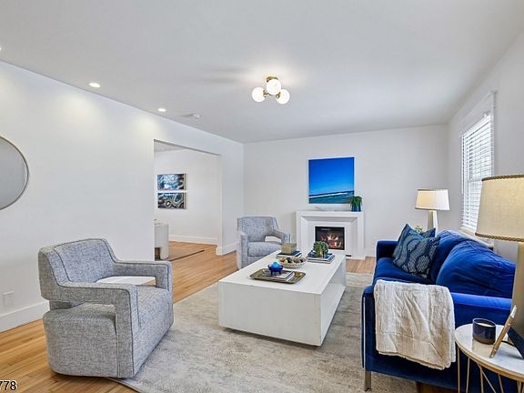 2nd image of 91 Warren Rd