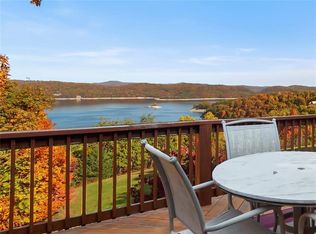 390 Cobblestone Ln, Eureka Springs, AR 72631