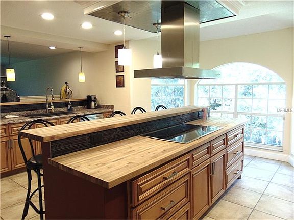 5th image of 6555 N Biscayne Dr