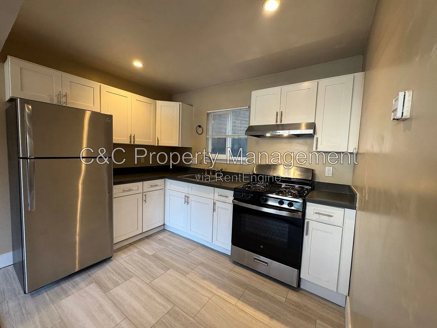 2 bed, 1.0 bath, 700 sqft, $2,295 — Photo 1