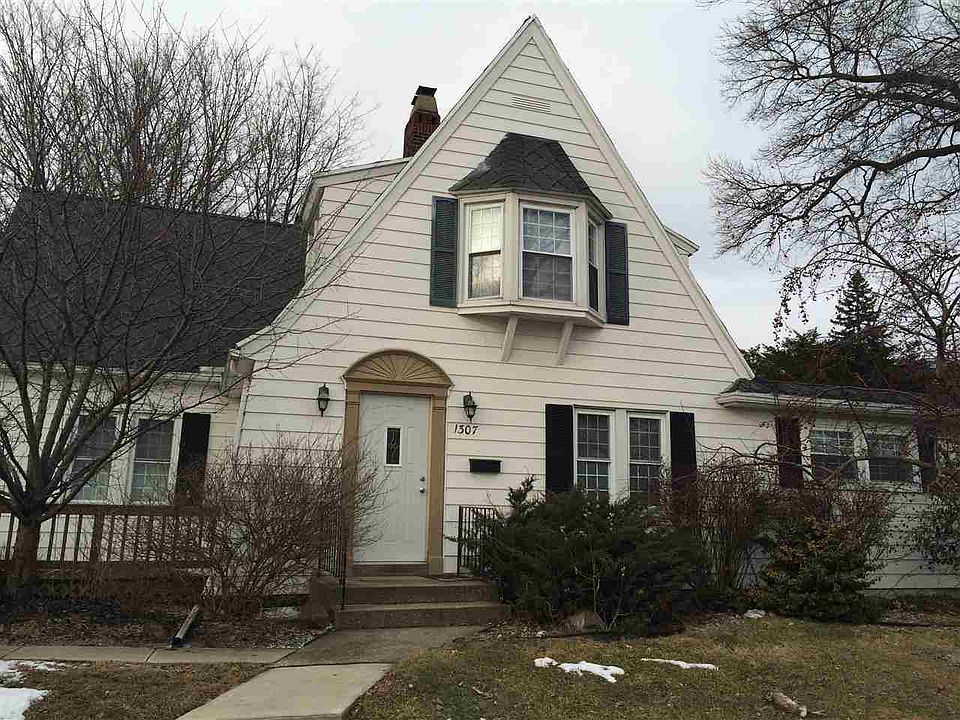 1st image of 1307 Ewing Ave