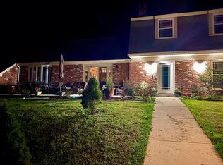 13 Fox Ln, Newark, DE 19711