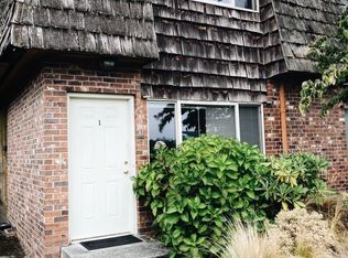 1725 Silver Lake Rd #1, Everett, WA 98208