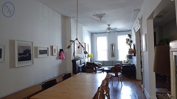 1st image of 576 Park Pl #2