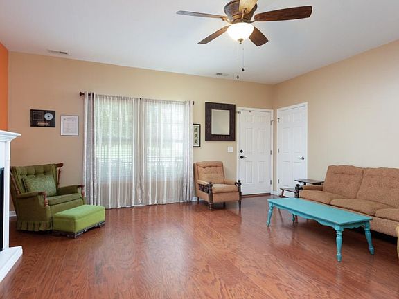 2nd image of 1073 Aberlea Valley Cir