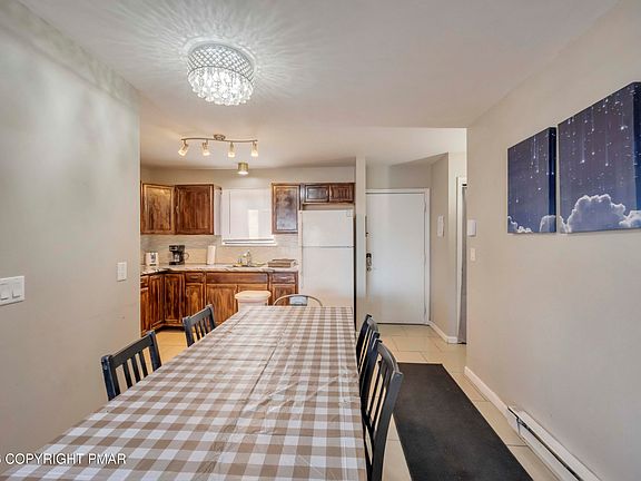 5th image of 21 Middle Village Way