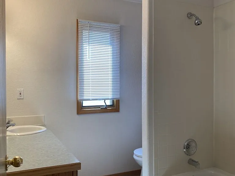 2325 Northbrook Dr — Photo 13