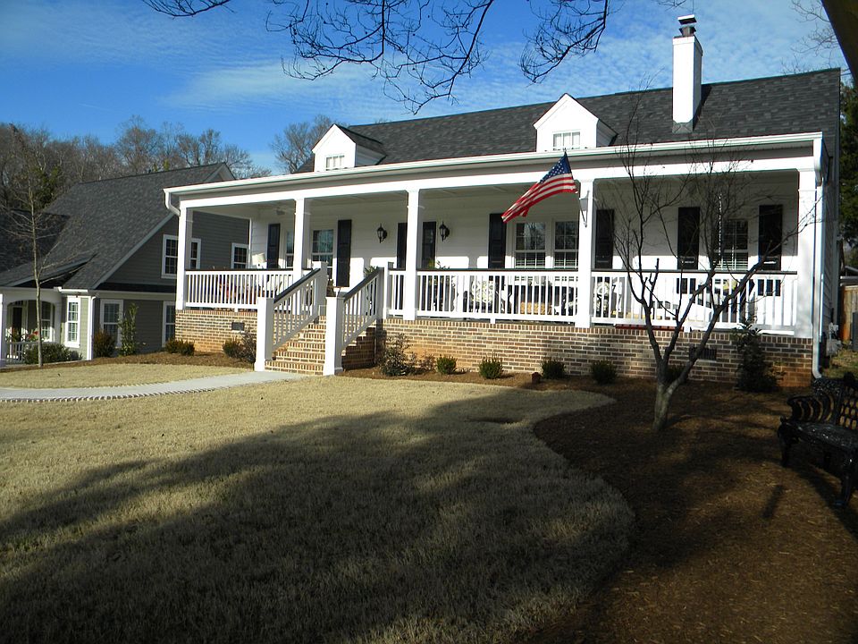 1st image of 8 Waccamaw Cir