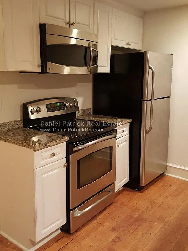 1 bed, 2.0 bath, 1124 sqft, $2,545 — Photo 2
