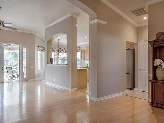 3rd image of 9647 Gretna Green Dr