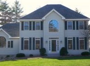 9 Maverick Dr, Auburn, NH 03032