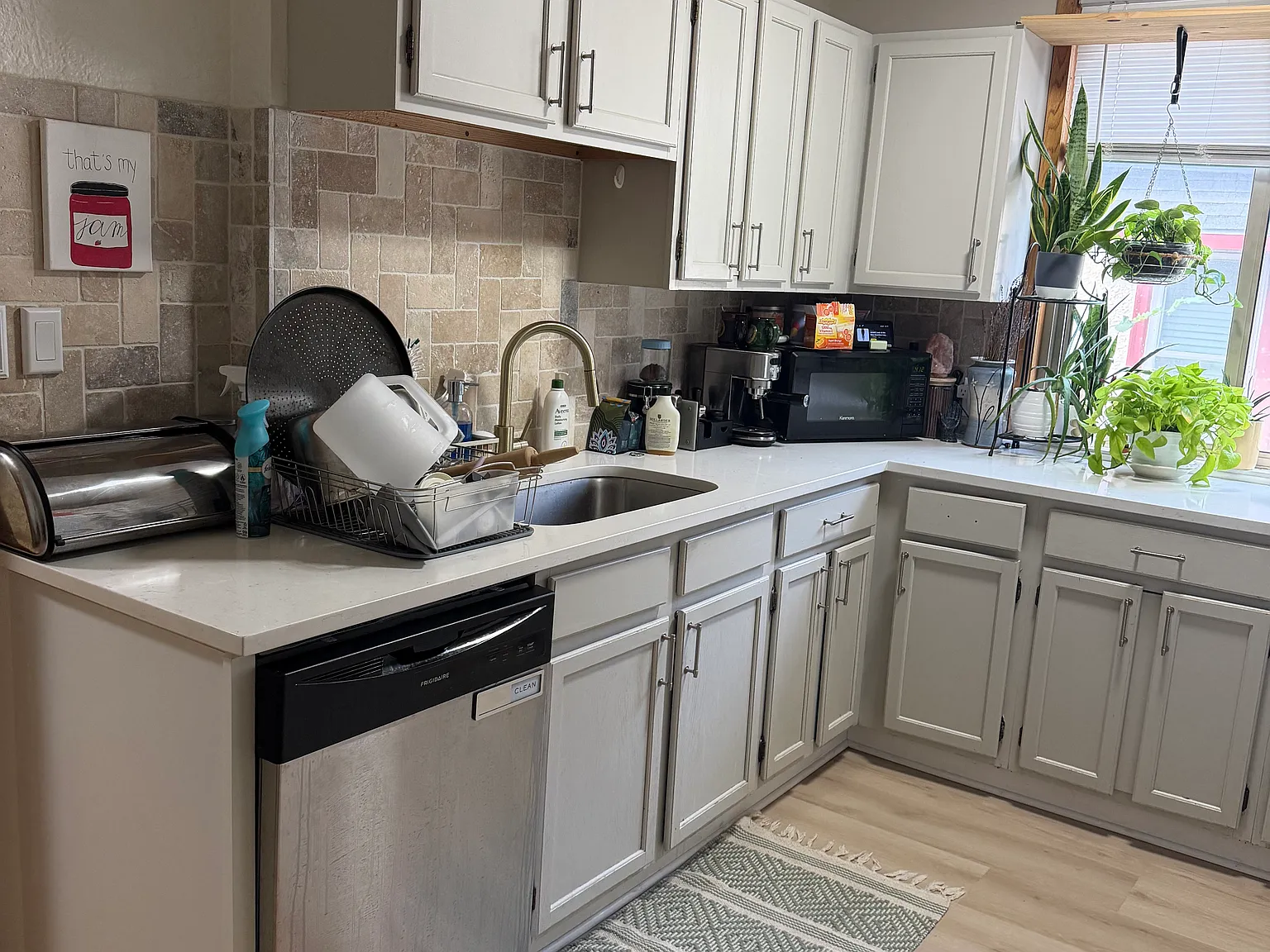 2 bed, 750 sqft, $1,790 — Photo 3