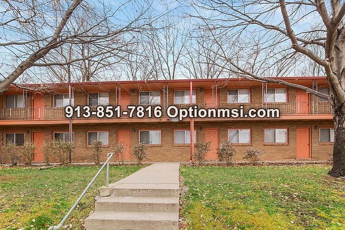 1st image of 726 S 55th St #9