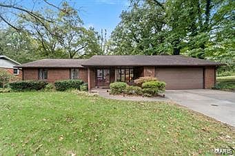 1st image of 1111 Hilldale Cir