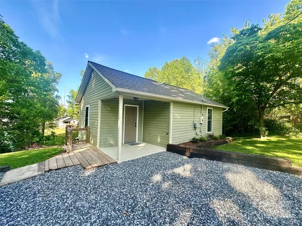 412 Pineburr Ave SW, Valdese, NC 28690