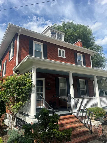 6 W Cecil St Photo 1