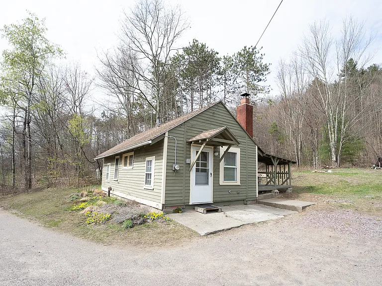 481 Sand Rd — Photo 1