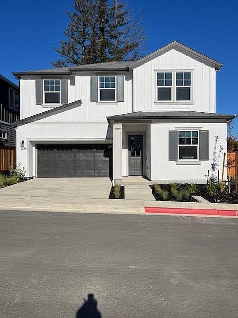 1st image of 117 Haven Cir