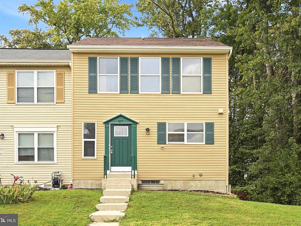 1st image of 327 Woodside Pl