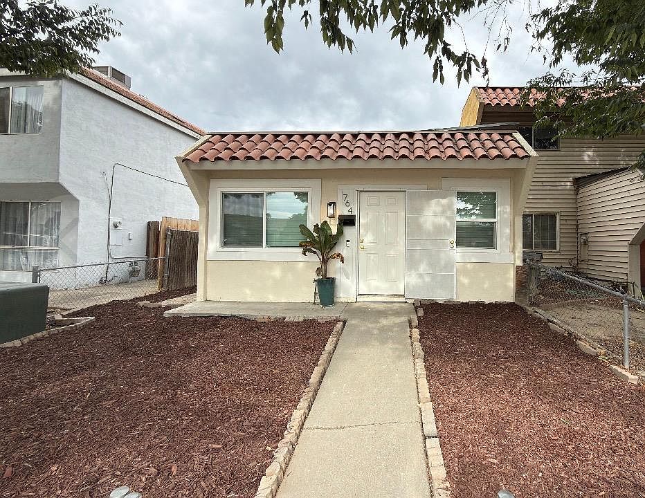1st image of 764 Sequoia Blvd