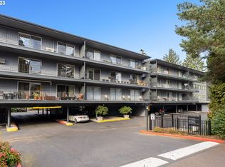 200 Burnham Rd UNIT 304, Lake Oswego, OR 97034