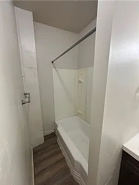 4 bed, $2,650 — Photo 4