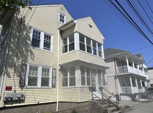 32 Mount Pleasant Ave #2, Providence, RI 02908