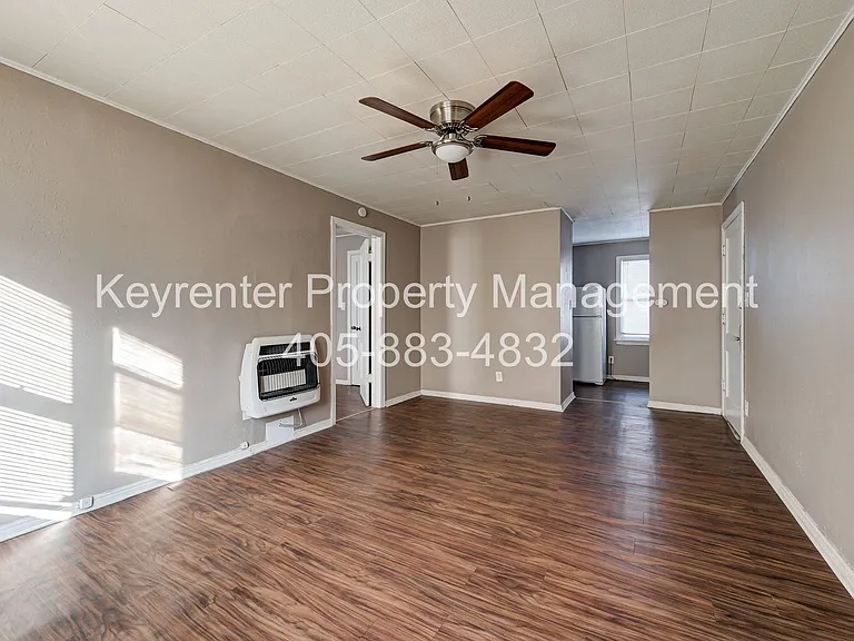 SW 27th St Complex — Photo 8