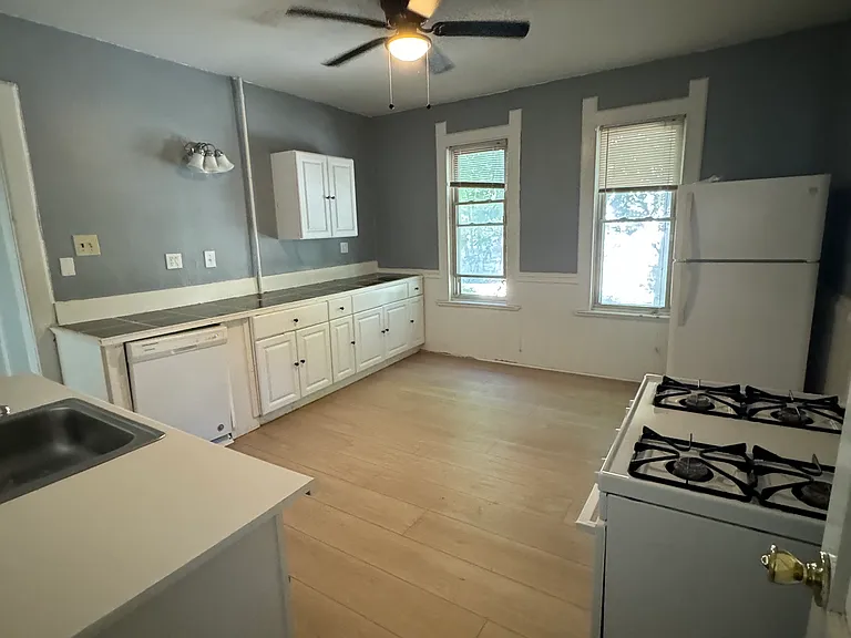1600 E Kane Pl #A — Photo 11