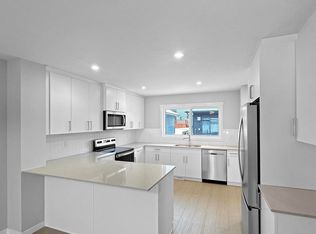 328 172nd Ave NW, Edmonton, AB T5Y 3R1