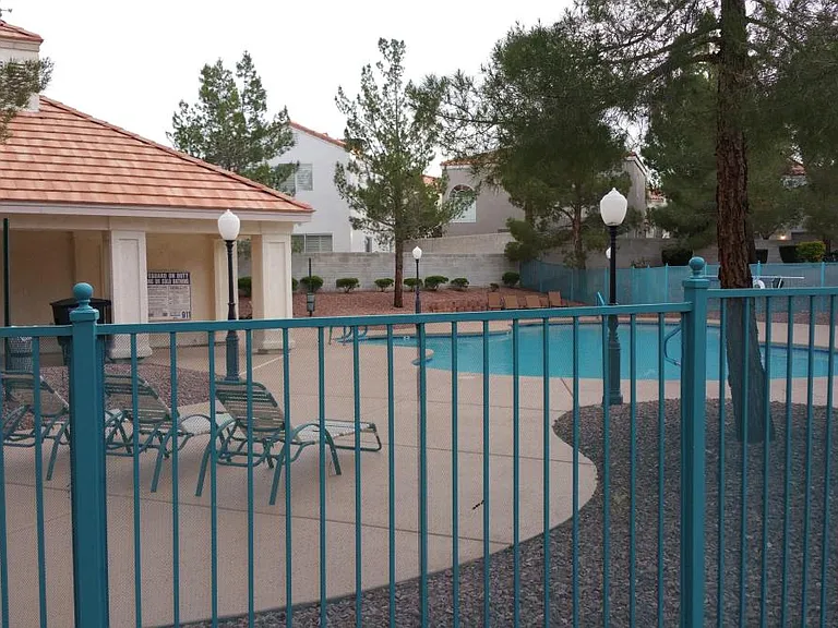 Pool2