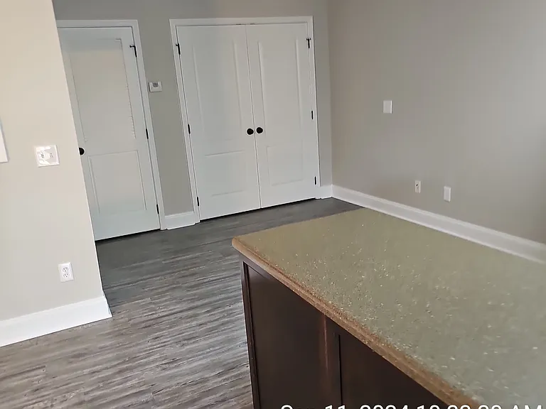 130 S Debardeleben St #8 — Photo 3