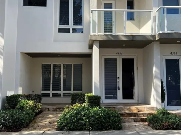 6326 NW 105th Pl, Doral, FL 33178