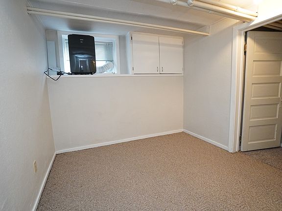 3rd image of 2506 W Woodlawn Ave #4