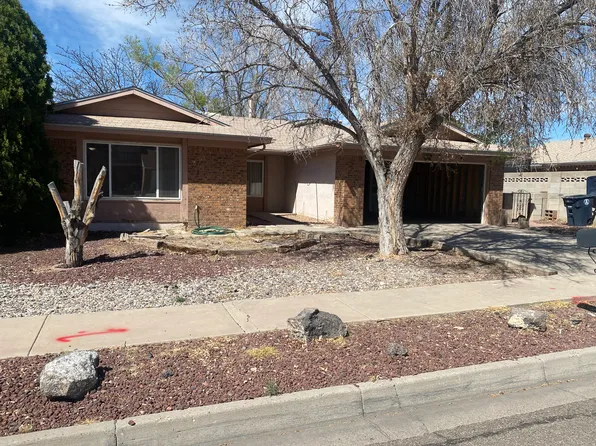 5509 Hayes Dr NW, Albuquerque, NM 87120