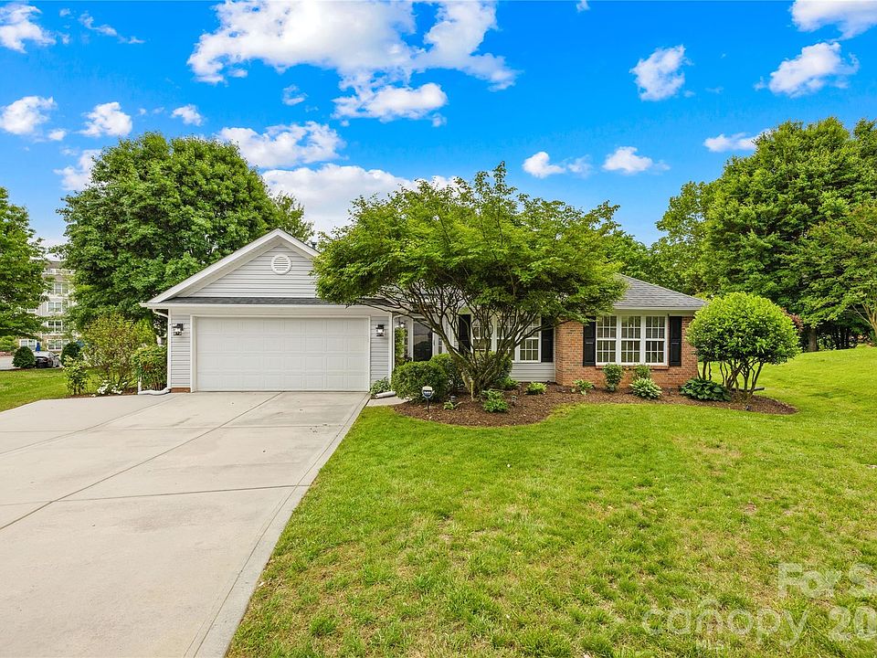 1st image of 124 Huckleberry Ln