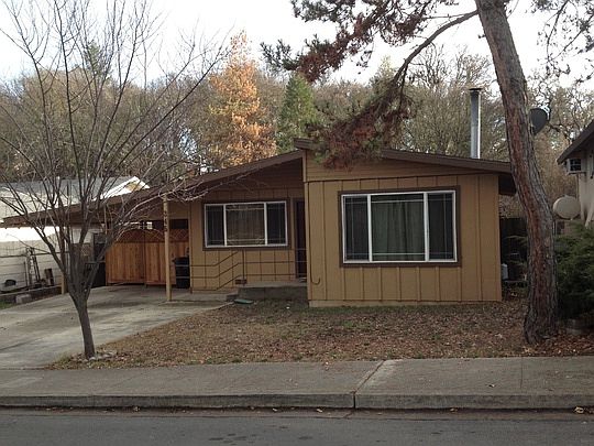 1st image of 345 Forest Dr
