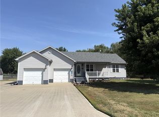 150 SE 26th Rd, Lamar, MO 64759