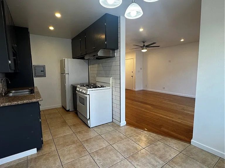 410 S Commonwealth Ave #4 — Photo 20